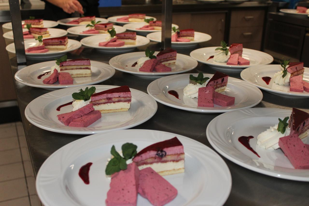 Hotel Restaurant 'T Klokje Ренессе Экстерьер фото