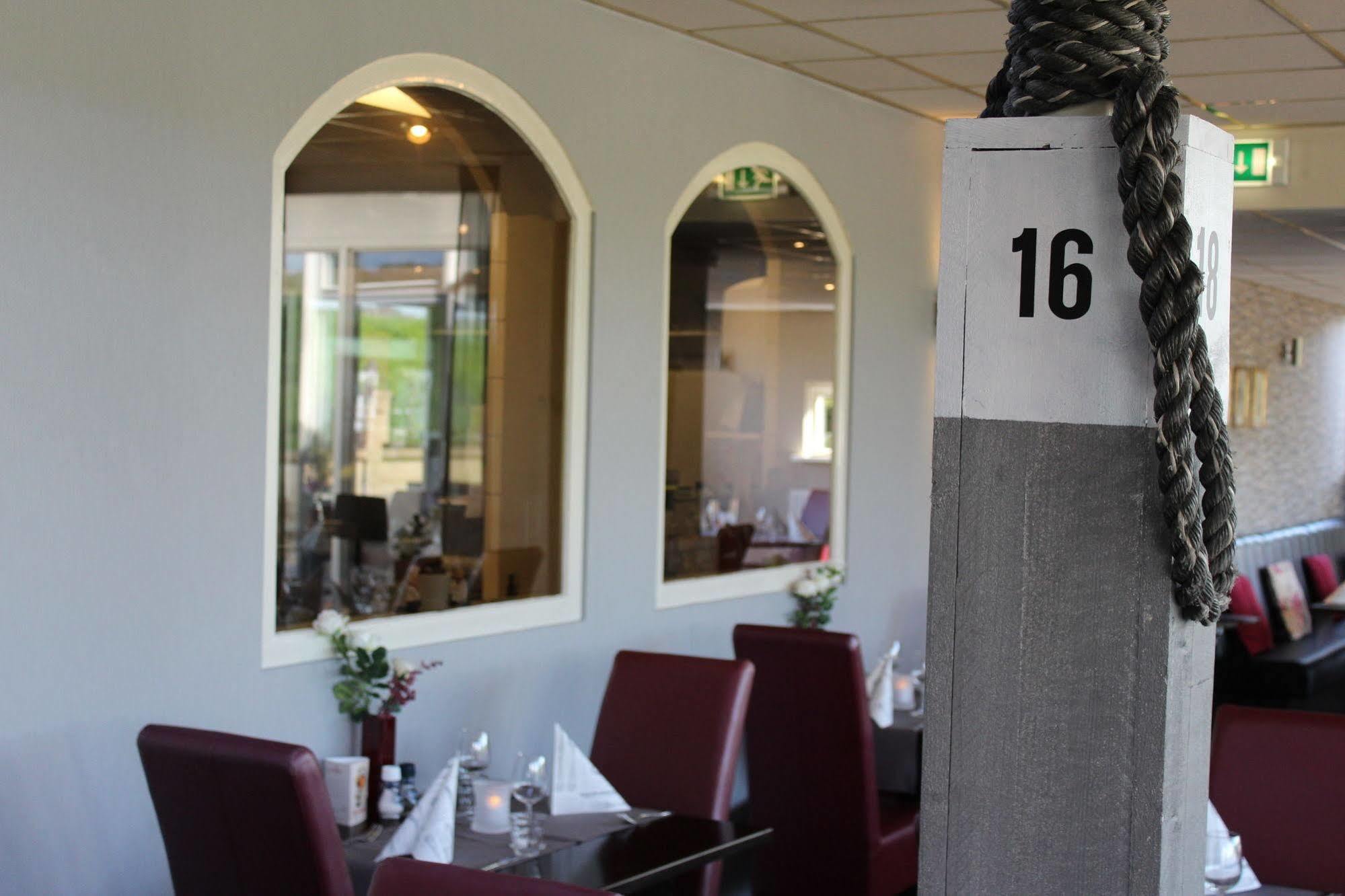 Hotel Restaurant 'T Klokje Ренессе Экстерьер фото